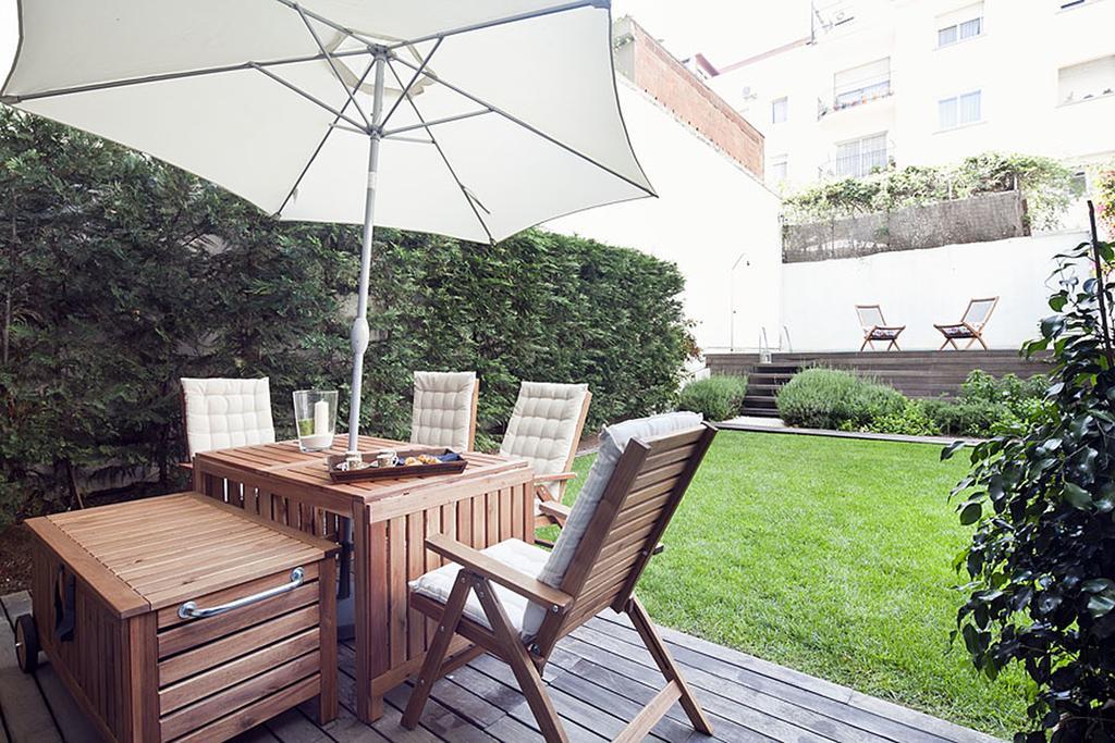 Apartment Barcelona Rentals - Private Pool And Garden Center Экстерьер фото