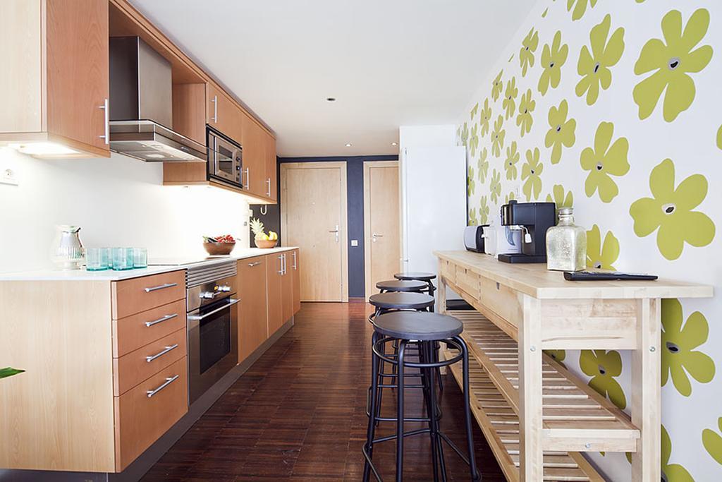 Apartment Barcelona Rentals - Private Pool And Garden Center Экстерьер фото